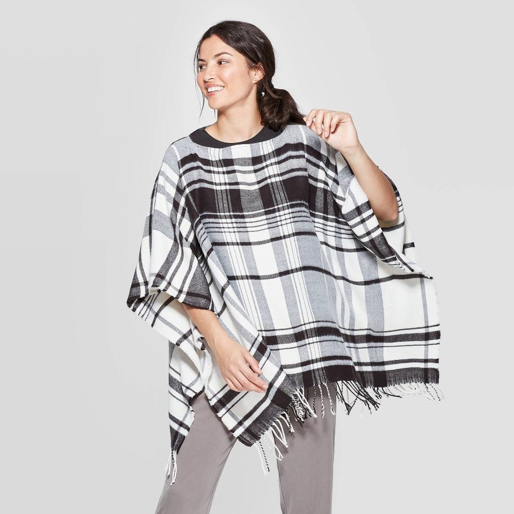 A New Day Poncho One Size Black/White Plaid Fringe Hem